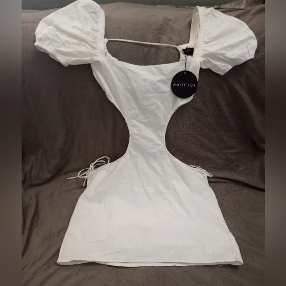 NWT White Fox Boutique A Different Girl dress - Picture 2 of 5